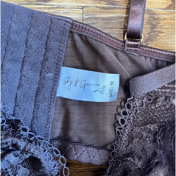 Brown Lace Sky & Sparrow Bralette - Picture 2 of 3